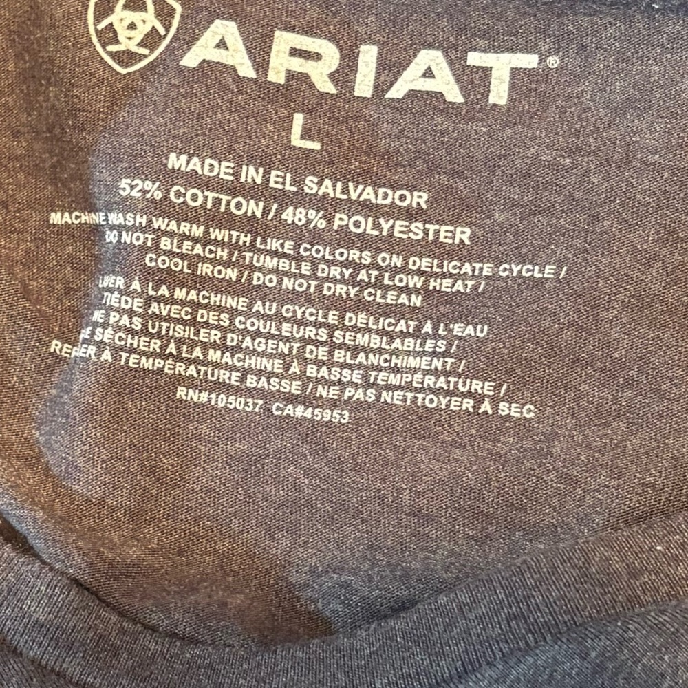 Ariat Gray Western T-Shirt, NWOT, Size Large Short Sleeve, Aztec Logo - Picture 4 of 5